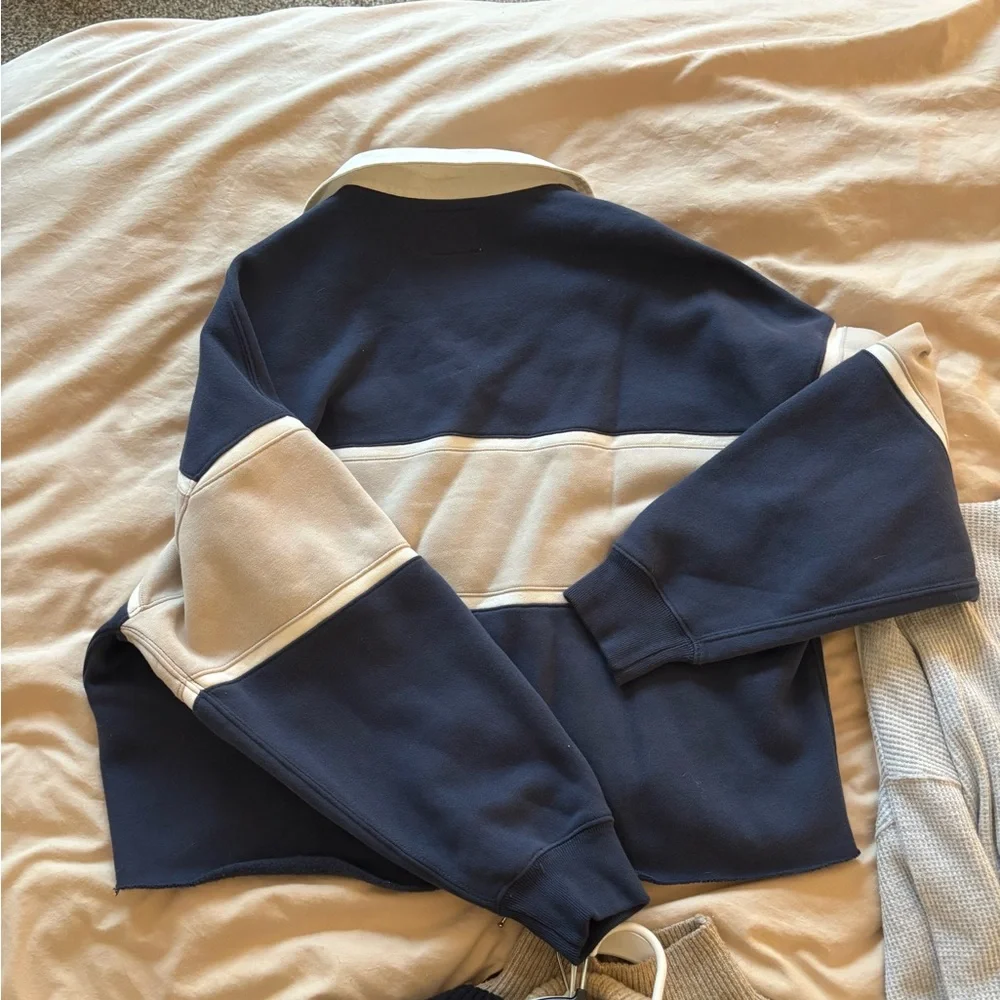 Abercrombie Essential Collared Rugby Polo Crew - Picture 5 of 5